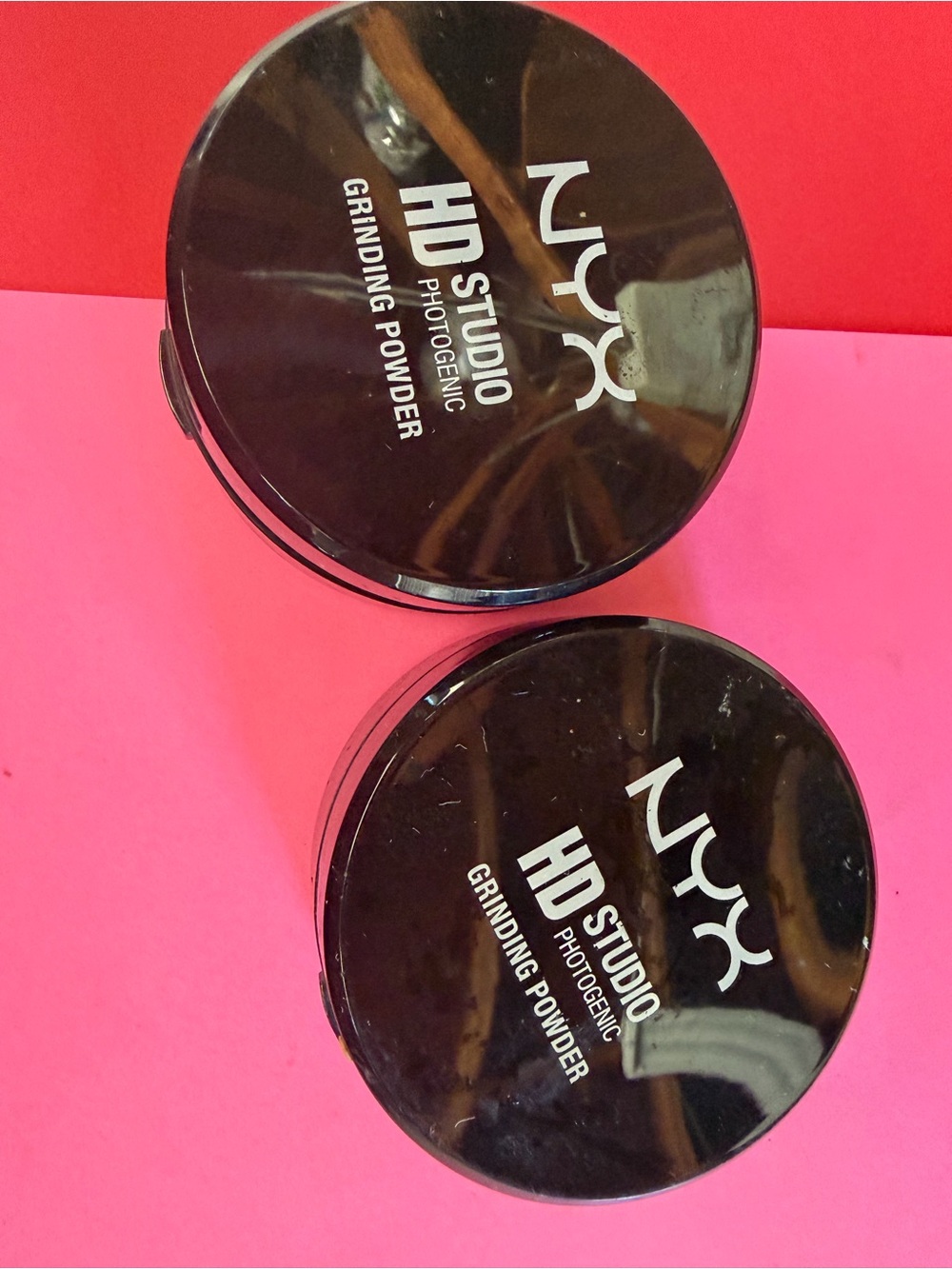 NYX Men Grooming Moisturizer - Black and Pink